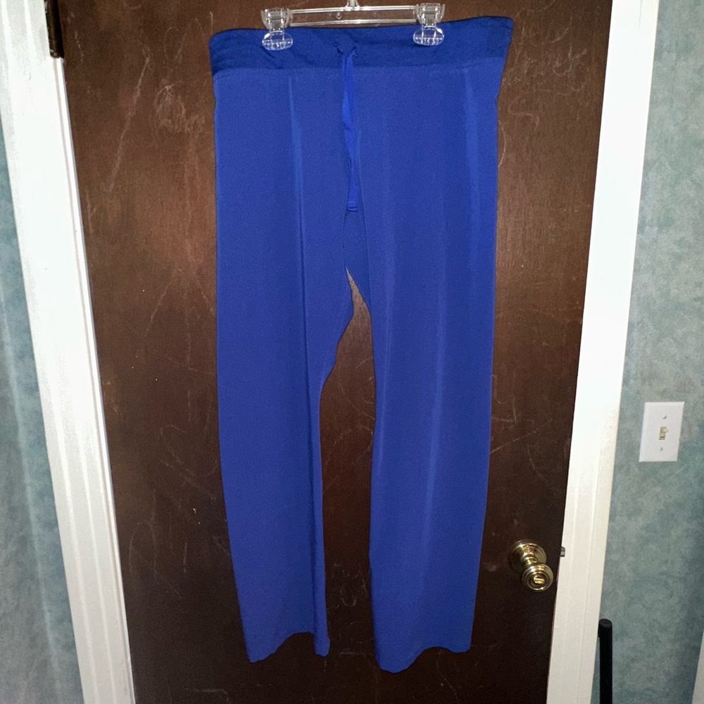 Figs Women’s Livingston Pants Medium